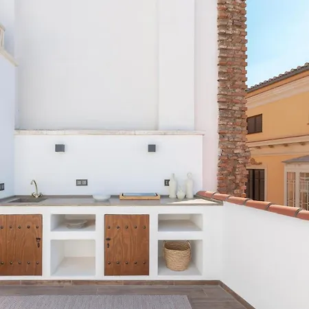 Attic Oasis * Μάλαγα