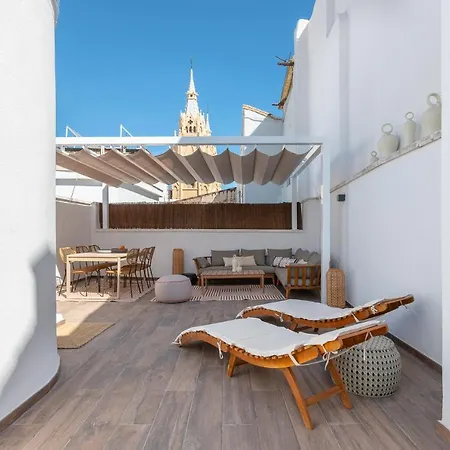 Attic Oasis * Μάλαγα