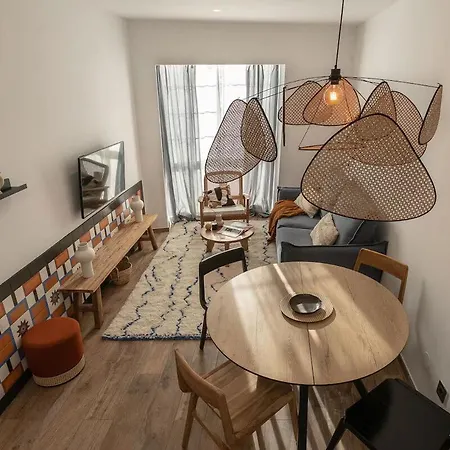 Attic Oasis * Μάλαγα